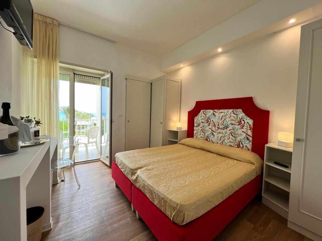 Hotel Parco Delle Rose ซิลวี มารีน่า ภายนอก รูปภาพ