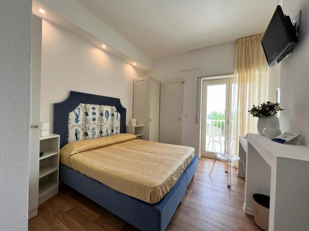 Hotel Parco Delle Rose ซิลวี มารีน่า ภายนอก รูปภาพ