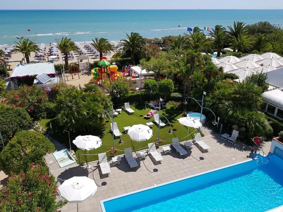Hotel Parco Delle Rose ซิลวี มารีน่า ภายนอก รูปภาพ