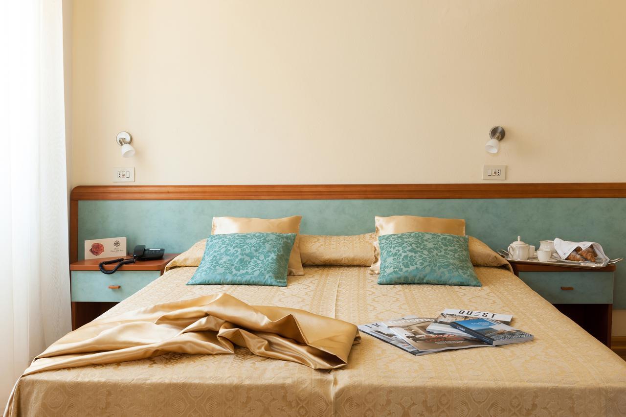 Hotel Parco Delle Rose ซิลวี มารีน่า ภายนอก รูปภาพ