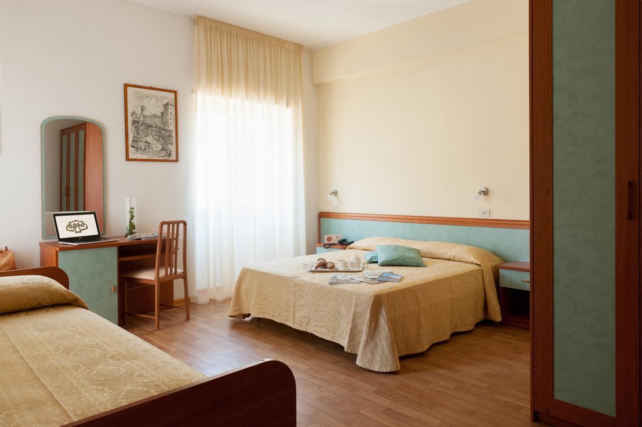 Hotel Parco Delle Rose ซิลวี มารีน่า ภายนอก รูปภาพ