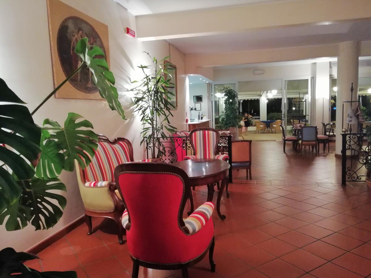 Hotel Parco Delle Rose ซิลวี มารีน่า ภายนอก รูปภาพ