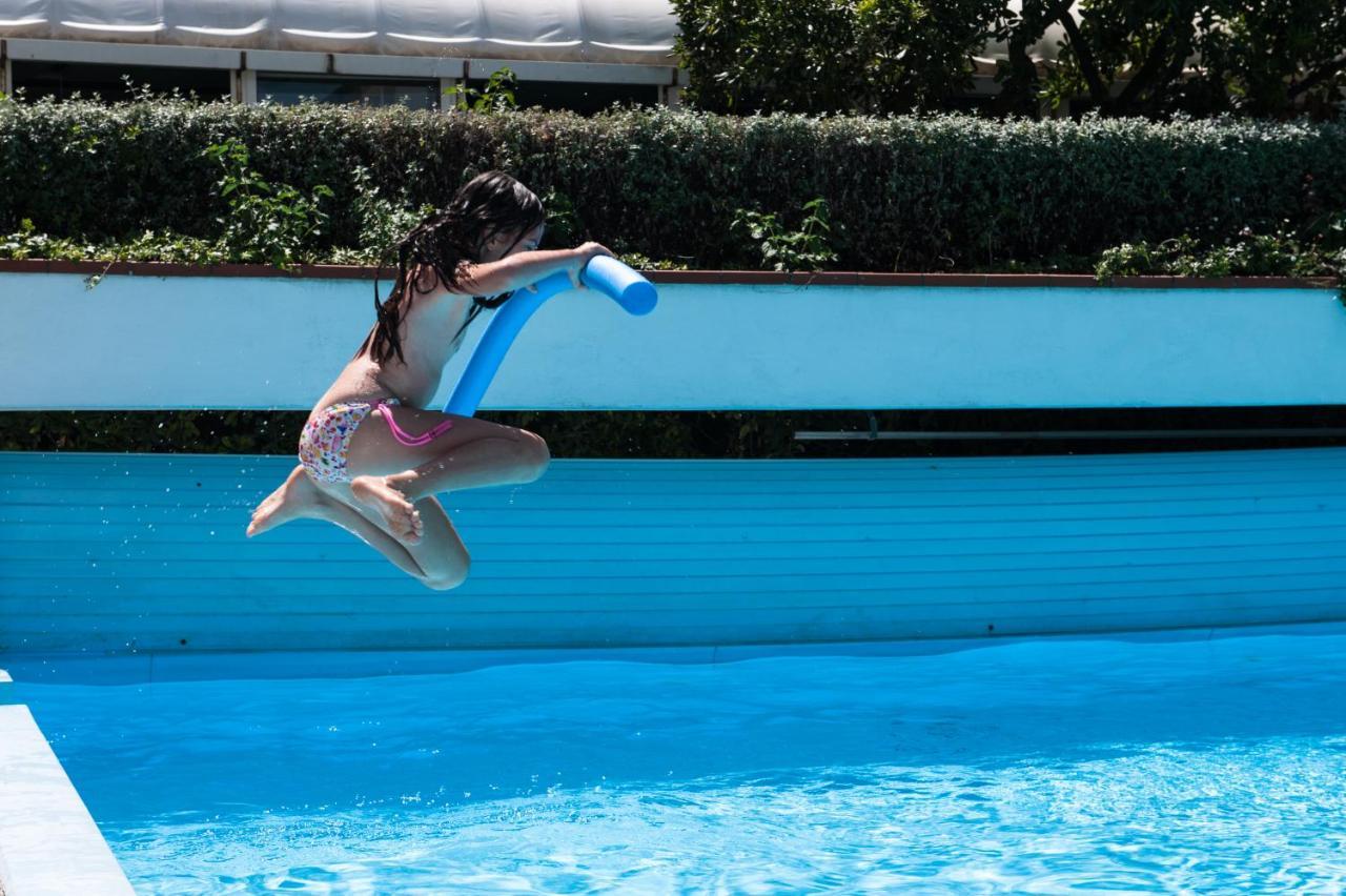 Hotel Parco Delle Rose ซิลวี มารีน่า ภายนอก รูปภาพ